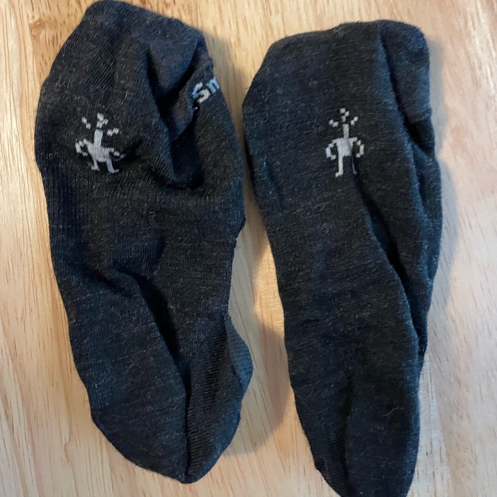 Smartwool Women’s No Show Merino Wool Socks, size medium, charcoal